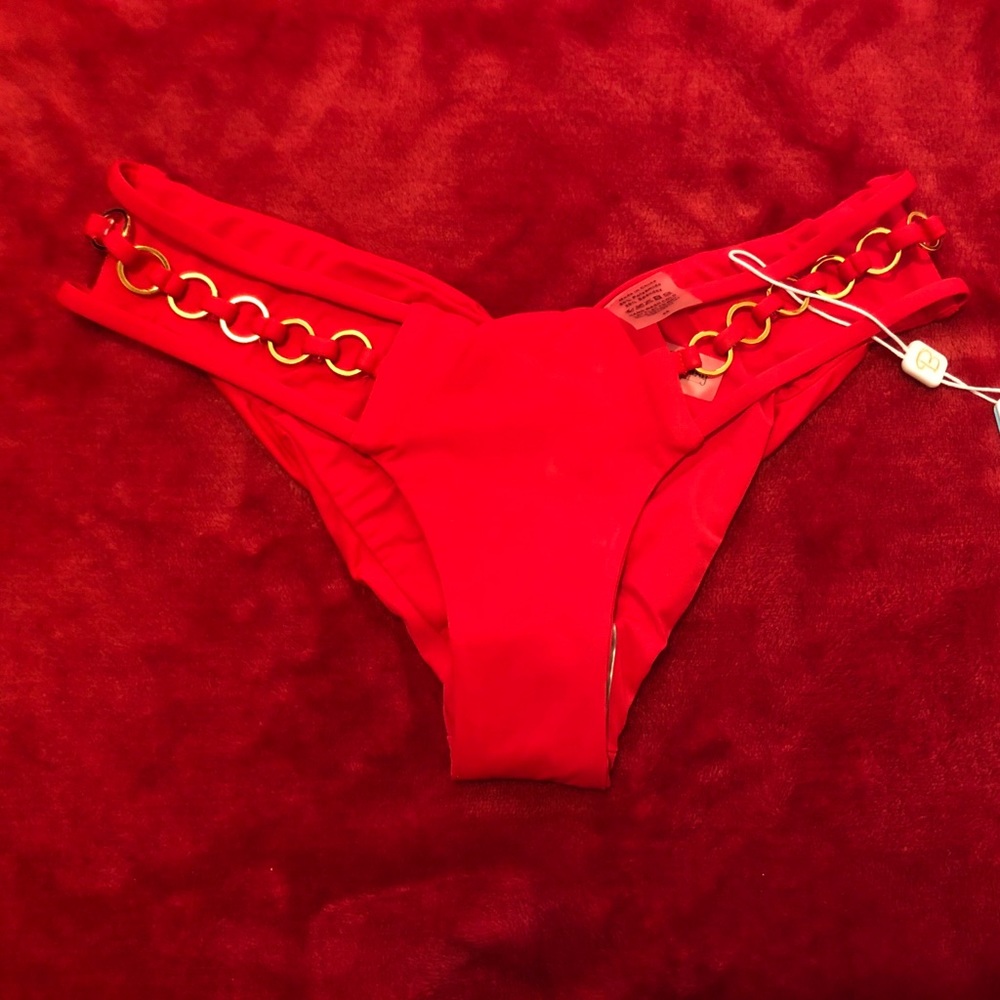 Beach bunny red swim bottom!